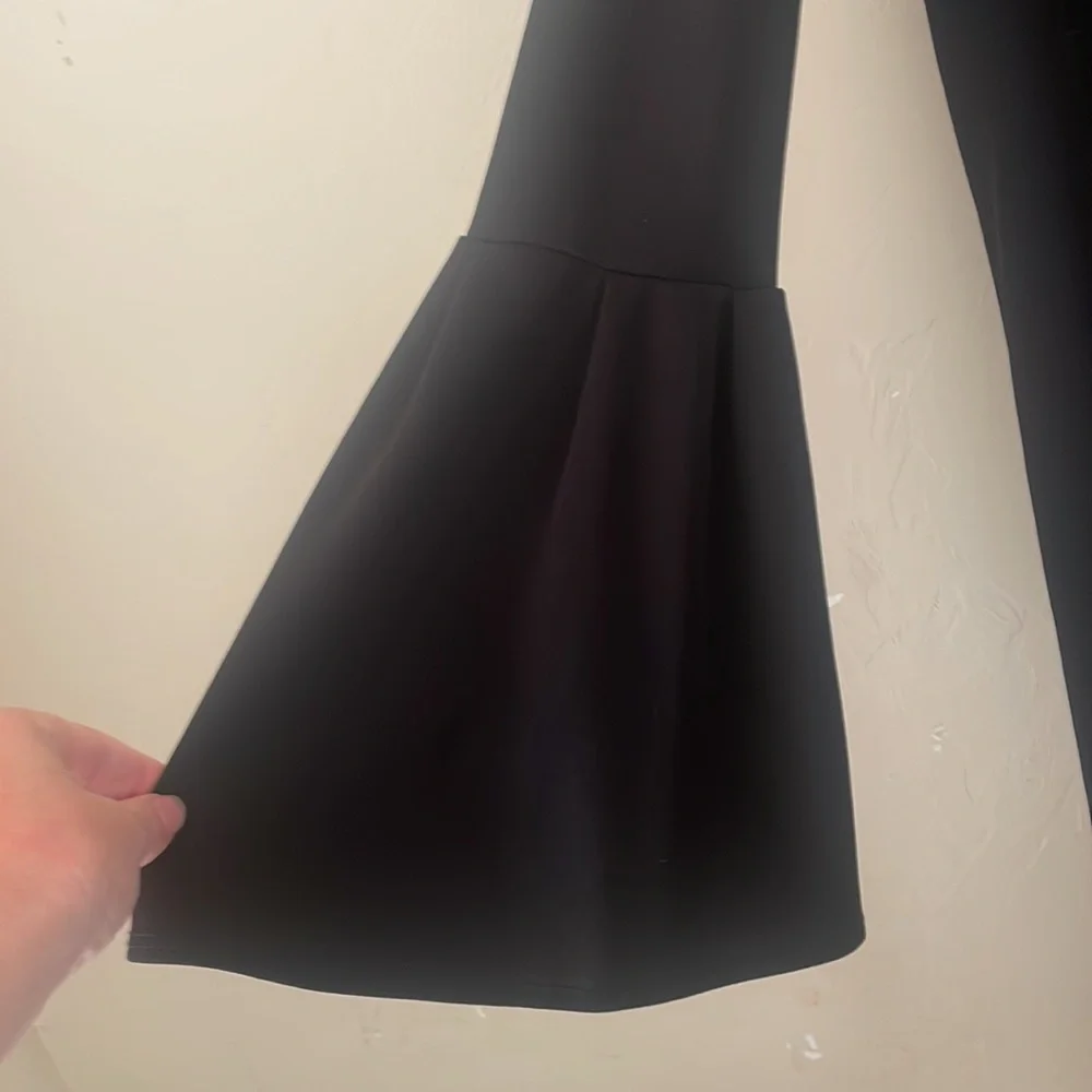 2Hearts Long Sleeve Black Dress! Medium